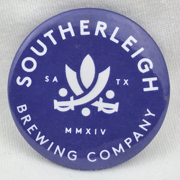 Southerleigh Brewing Company Pin Button Pinback Beer San Antonio Texas - Picture 1 of 3